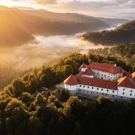 Hotel Grad Turjak