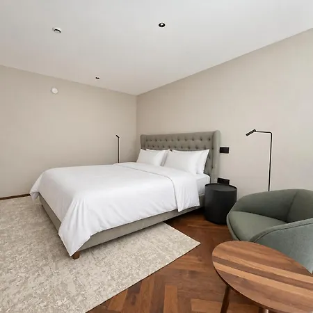 Grad Hotel
