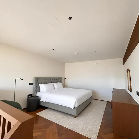 Grad Hotel 3*
