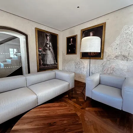 Hotel Grad Turjak